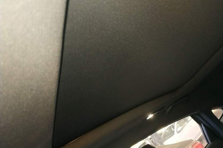 Used Changan UNI-V 2022 1.5T Prestige Version
