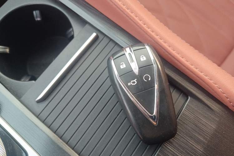 Used Changan CS75 PLUS 2024 3rd Generation Champion Edition 2.0T Intelligent Drive Performance Model