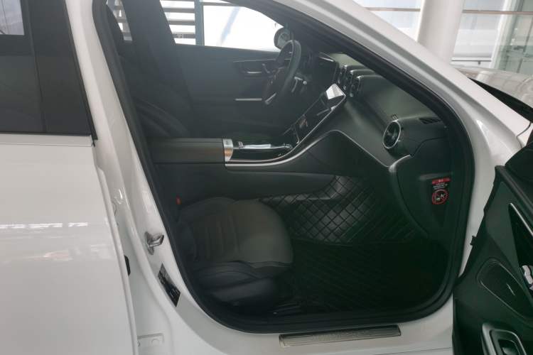 Used Mercedes-Benz C-Class 2022 Restyled C 200 L Sport Edition
