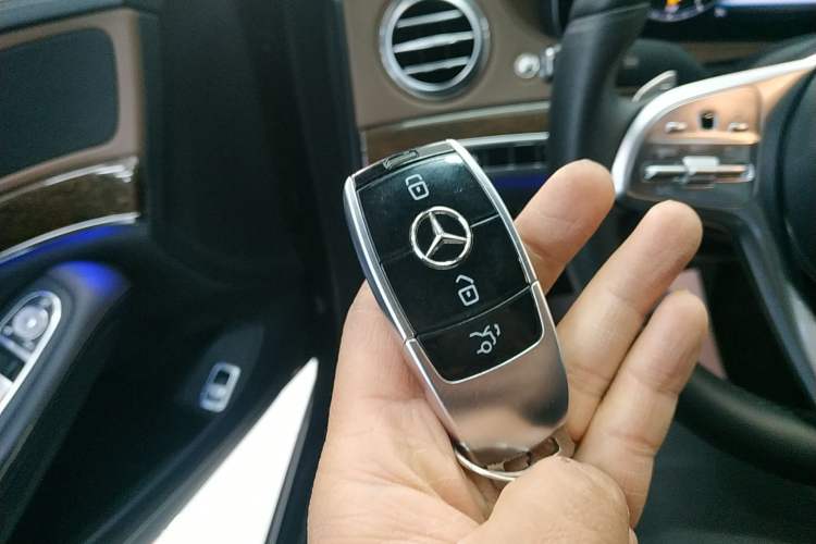 Used Mercedes-Benz S-Class 2017 S 320 L Business Model
