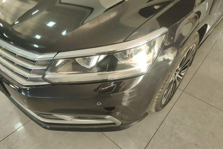 Used Volkswagen Passat 2017 330TSI DSG Prestige Edition
