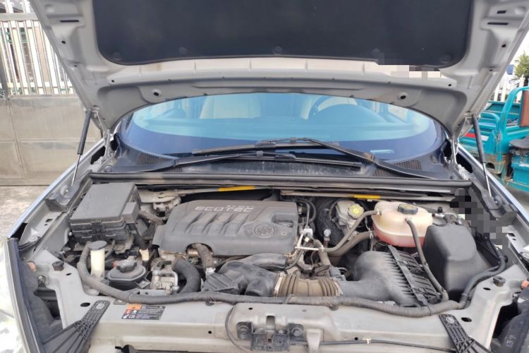 Used Buick GL8 2014 2.4L Executive Edition
