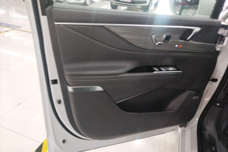 Used Buick GL8 2025 Lu Zun Deluxe Edition
