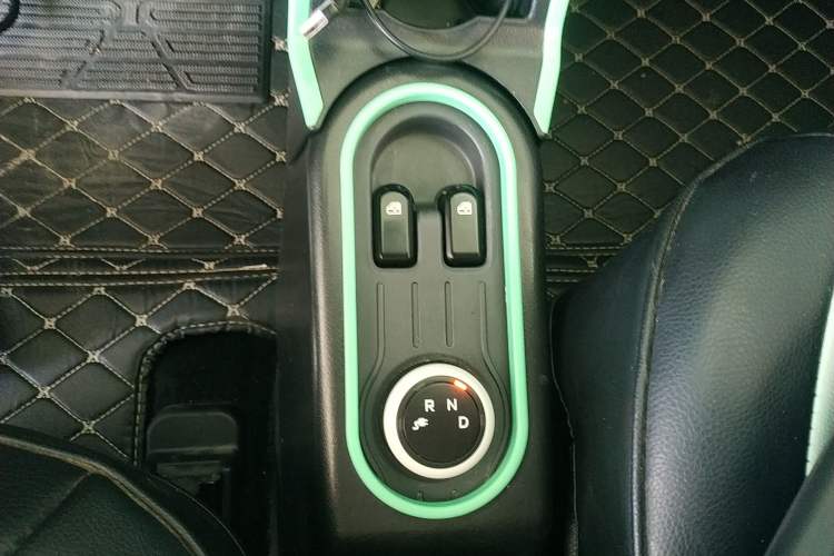 Used Wuling Hongguang MINIEV 2022 Macaron Premium Model – Lithium Iron Phosphate