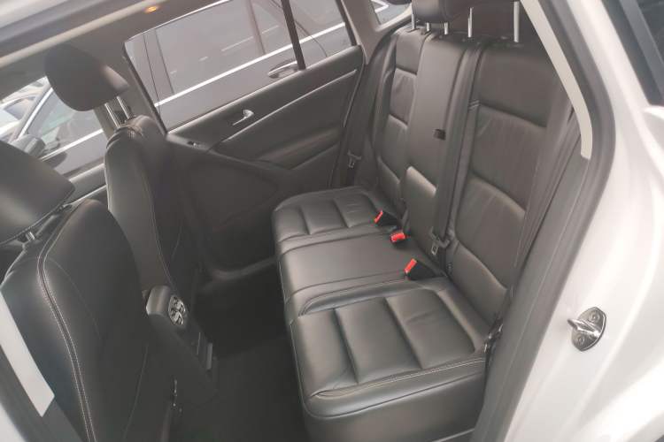 Used Volkswagen Tiguan 2017 300TSI Automatic Two-Wheel Drive Silk Road Comfort Edition