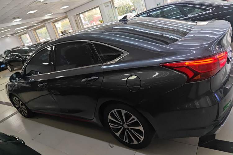 Used Changan Ruicheng CC 2021 Blue Whale Edition 1.5T DCT Prestige Model