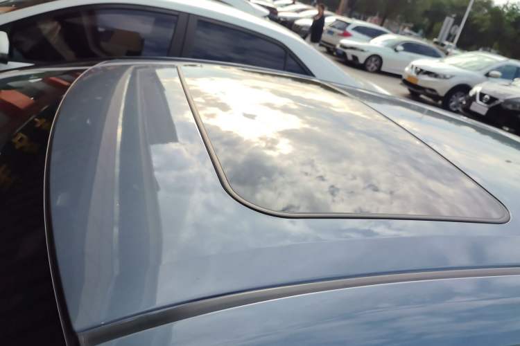 Used Toyota Corolla 2021 Dual-Motor 1.8L E-CVT Elite Edition
