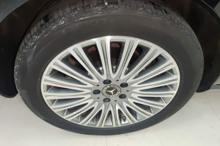 Used Mercedes-Benz E-Class 2023 E 300 L Stylish Model
