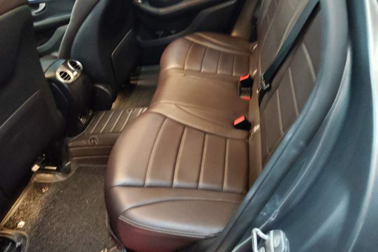 Used Mercedes-Benz GLC 2019 Facelift GLC 260 L 4MATIC Luxury Model
