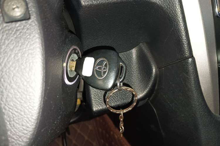 Used Toyota Camry 2013 2.0G Comfort Edition
