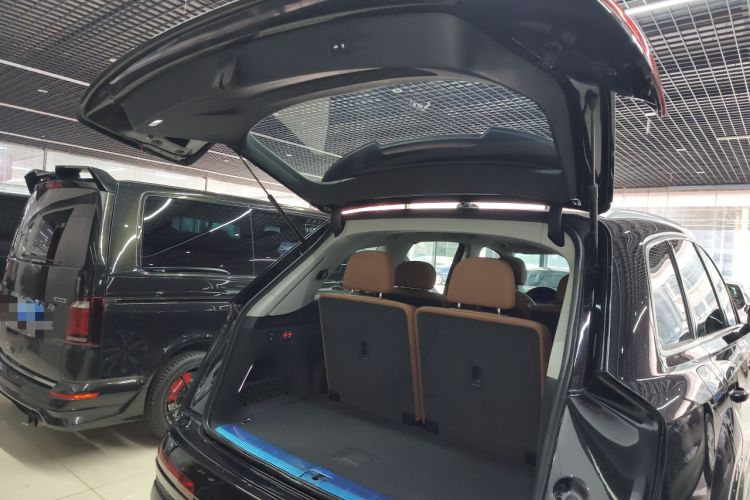 Used Audi Q7 2020 55 TFSI quattro S line sports model