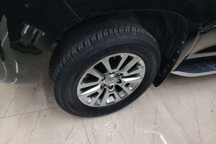 Used Toyota Prado 2018 3.5L Automatic TX-L NAVI with Rear-Mounted Spare Tire
