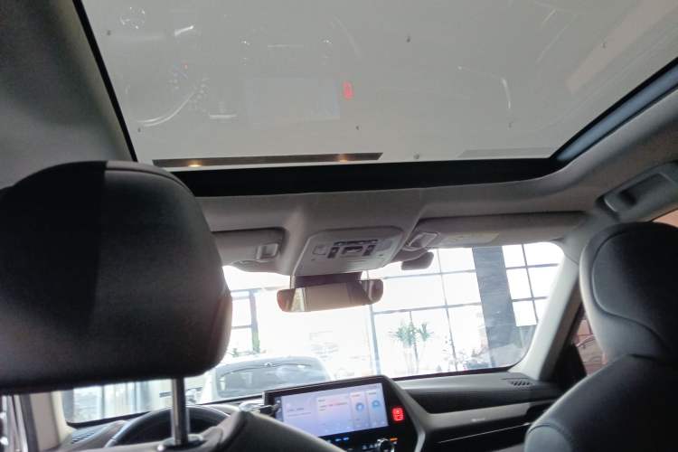 Used Toyota Highlander 2022 Dual-Engine 2.5L Two-Wheel Drive Prestige Edition 7-Seater
