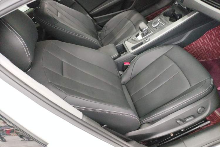 Used Audi A4L 2019 40 TFSI Ambition China VI