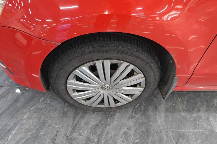 Used Volkswagen Polo 2016 1.6L Automatic Comfort Model
