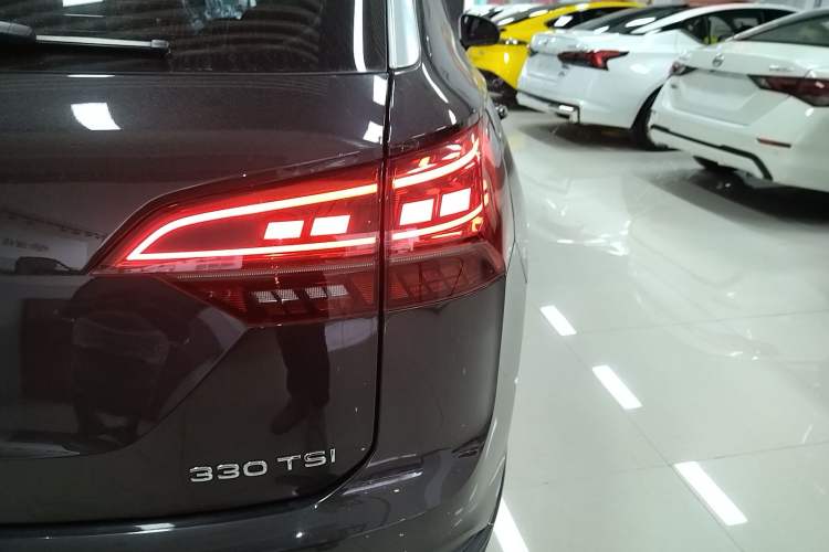 Used Volkswagen Tayron 2022 330TSI Two-Wheel Drive Luxury Smart Connectivity Version