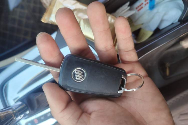 Used Buick Regal 2015 2.0L Leading Fashion Edition
