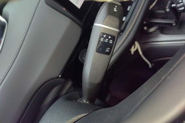 Used  Q05 2025 Truly Delicious Version 125 Deluxe Edition