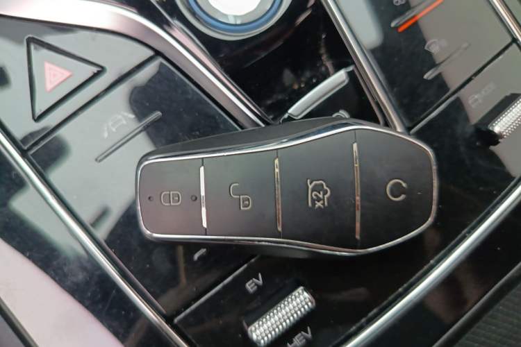 Used BYD Tang New Energy 2023 DM-i Champion Edition 112KM Prestige Model
