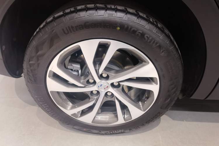 Used Buick Envision 2022 Facelift Encore S 652T Two-Wheel-Drive Luxury Model
