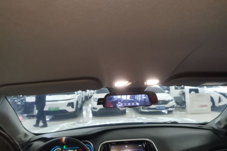 Used JETOUR X70M 2021 1.5T DCT Luxury Partner Model 7 Seats