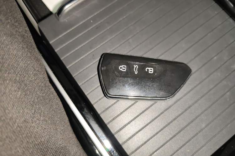 Used Volkswagen ID.4 X 2021 Pro Smart Long-Range Edition
