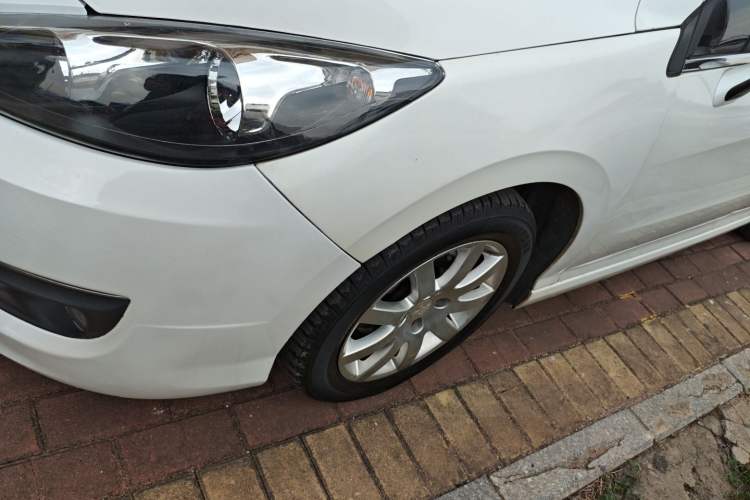 Used Peugeot 308 2014 Enjoy Edition Classic 1.6L Manual YouShang Model
