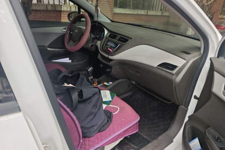 Used Chevrolet Lova RV 2016 1.5L Manual Comfort Edition