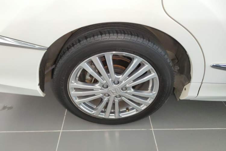 Used Honda Elysion 2016 2.4L Classic Edition
