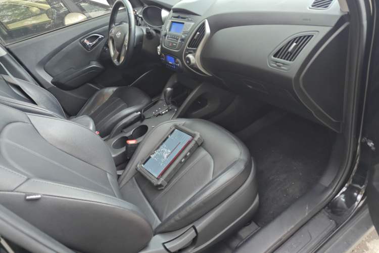 Used Hyundai ix35 2015 2.0L Automatic 2WD Smart Type China IV