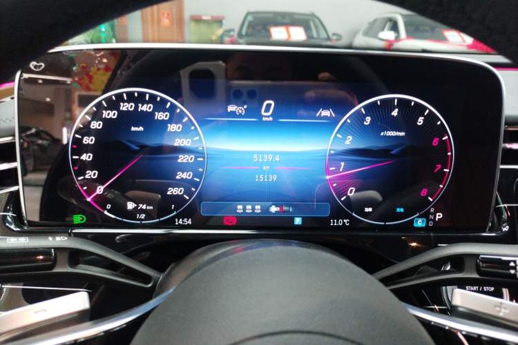 Used Mercedes-Benz E-Class 2024 Facelift E 260 L
