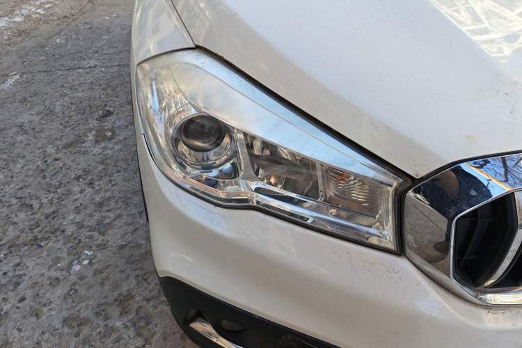 Used Suzuki Vitara S-Cross 2017 1.6L CVT Two-Wheel Drive Urban Fashion Model
