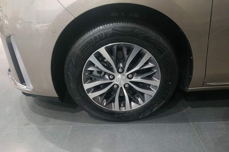 Used Buick GL8 2023 ES Lu Zun Deluxe and Yue Edition