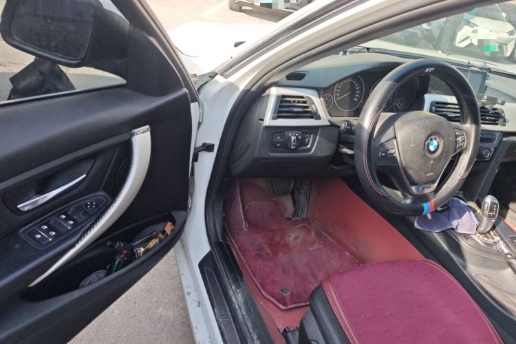 TDK.VehicleDetails.img