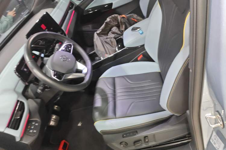 Used Volkswagen ID.4 X 2023 Ultra-Intelligent Long-Range Version
