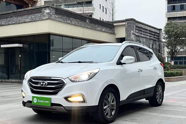 Used Hyundai ix35 2015 2.0L Automatic 2WD Smart Type China IV