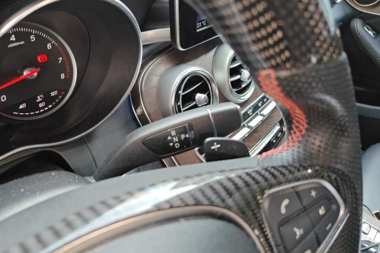 Used Mercedes-Benz GLC 2016 GLC 300 4MATIC Dynamic Model