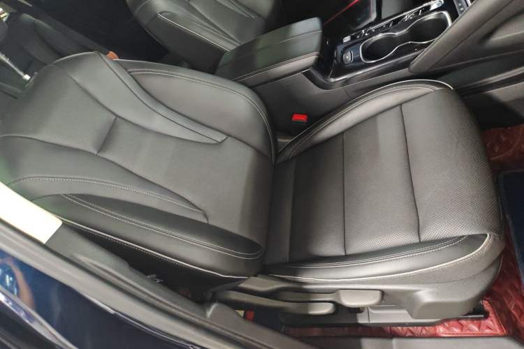 Used Buick Envision 2022 Encore Plus 552T Five-Seat Luxury Model
