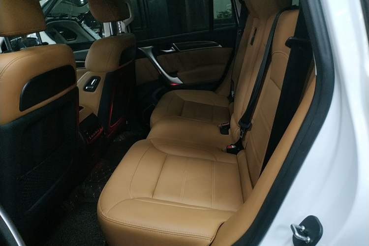 Used Haval H9 2017 2.0T Gasoline 4x4 Premium 5-Seater
