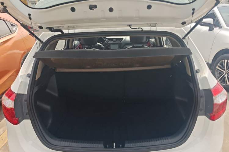 Used Kia K2 2012 Hatchback 1.4L Automatic Cool Edition