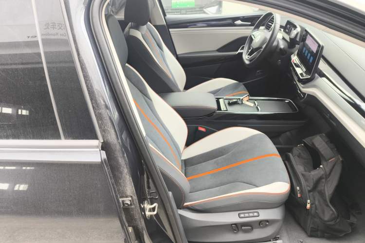 Used Volkswagen ID.6 CROZZ 2022 Long-Range PRO Edition
