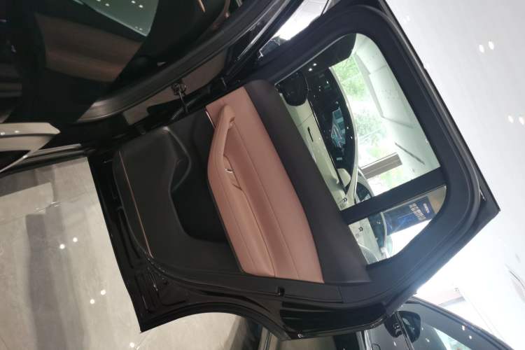 Used Nio ES6 2024 75 kWh
