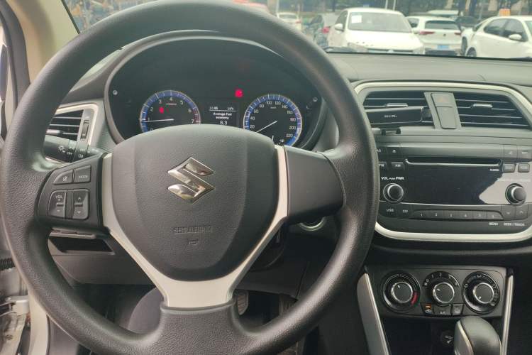 Used Suzuki S-Cross 2014 1.6L CVT Two-Wheel Drive Entry Model