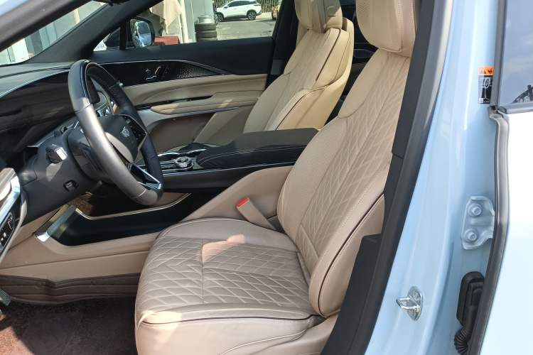 Used Cadillac LYRIQ 2022 Rear-Drive Long-Range Prestige Edition
