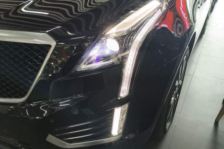 Used Cadillac XT5 2022 2.0T Four-Wheel Drive Luxury Version (Hummingbird Edition)
