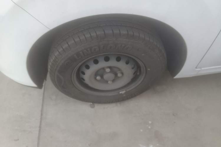 Used Wuling Hongguang New Energy 2024 All-Electric Model 300KM Standard Version
