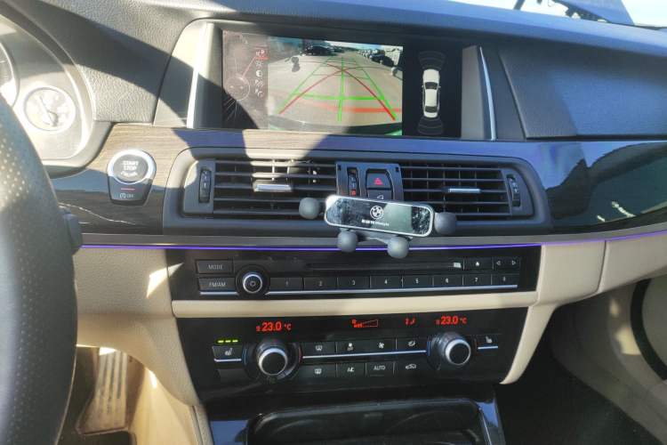 Used BMW 5 Series 2014 525Li Luxury Design Package
