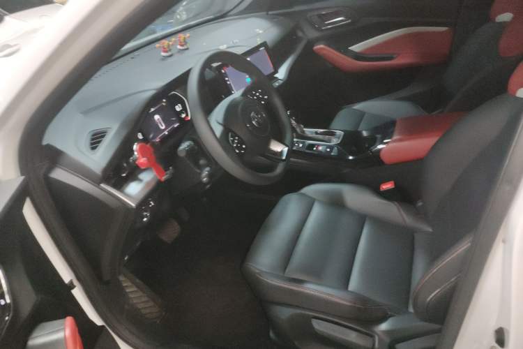 Used MG 5 2022 180 DVVT CVT Youth Luxury Edition