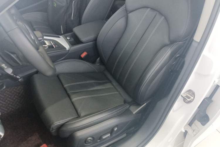 Used Audi A4L 2022 40 TFSI Luxury Dynamic Model
