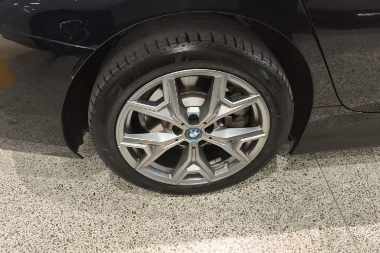 Used BMW i3 2022 eDrive 35 L
